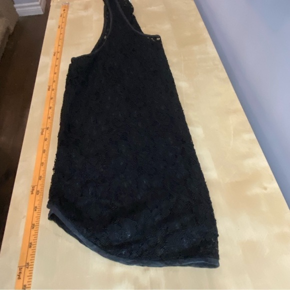 Wilfred • Madeline Lace Tank - Picture 10 of 10